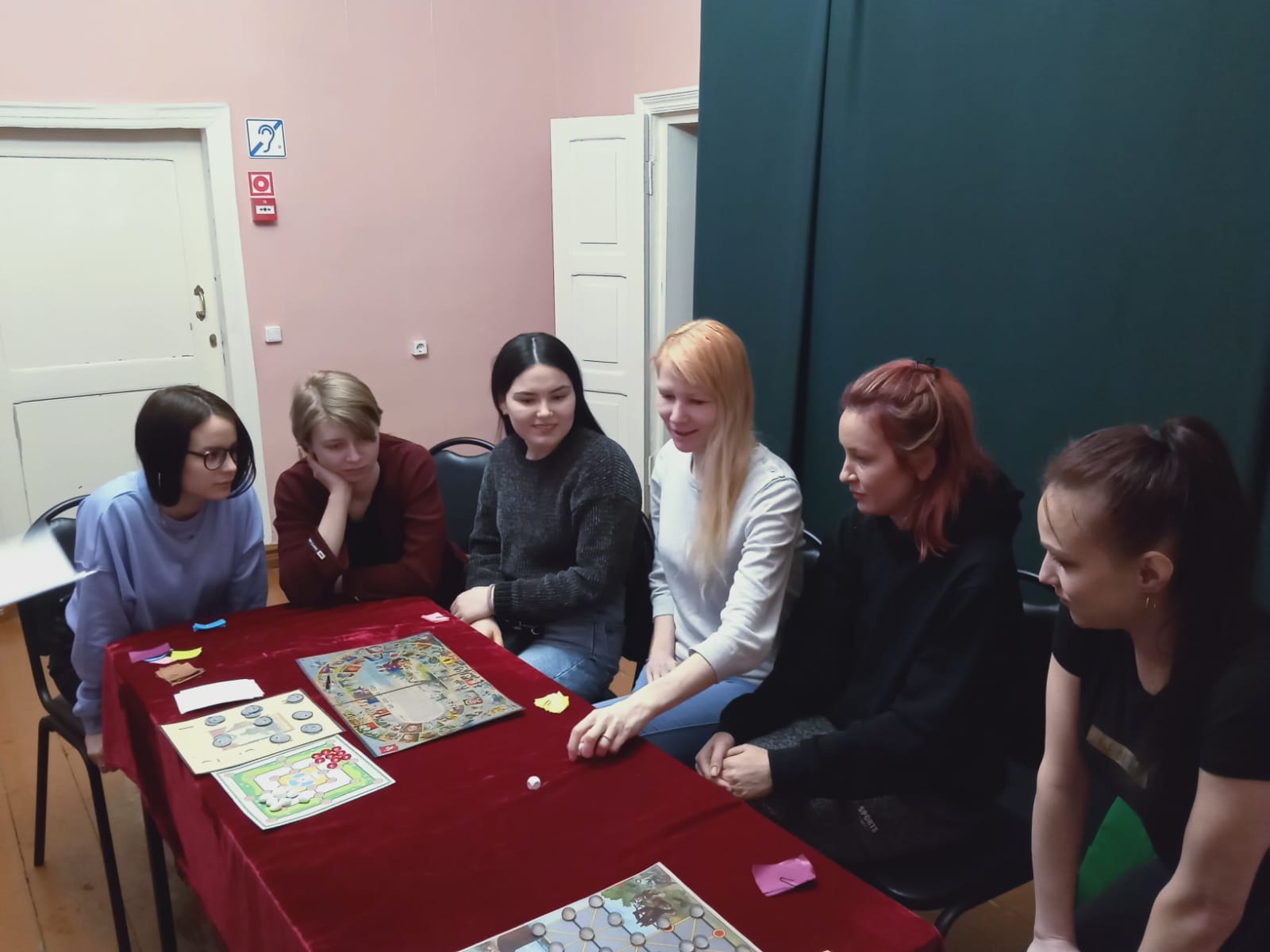 Киров: салонные игры 19 века