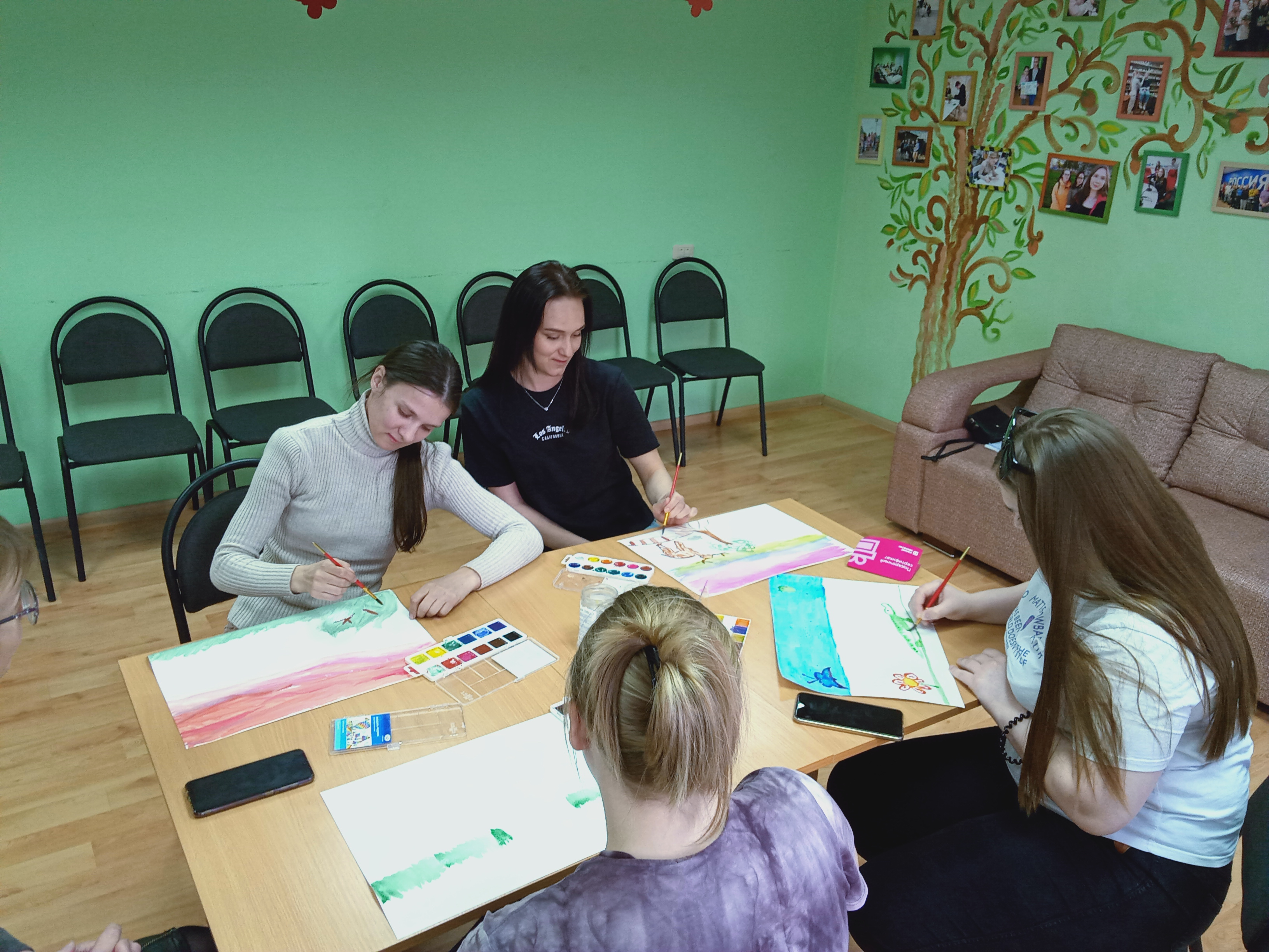 Киров: отношения в семье