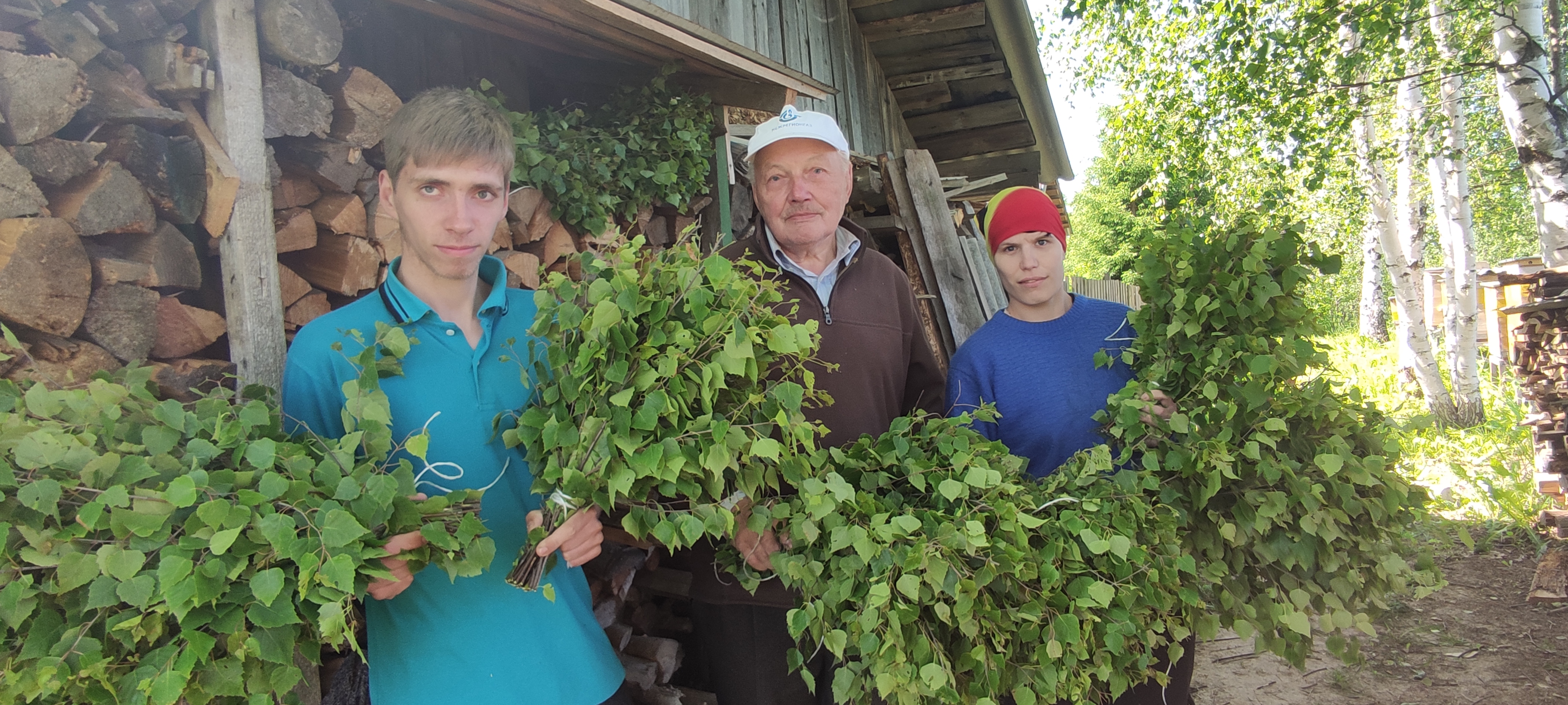 Кострома: готовим веники