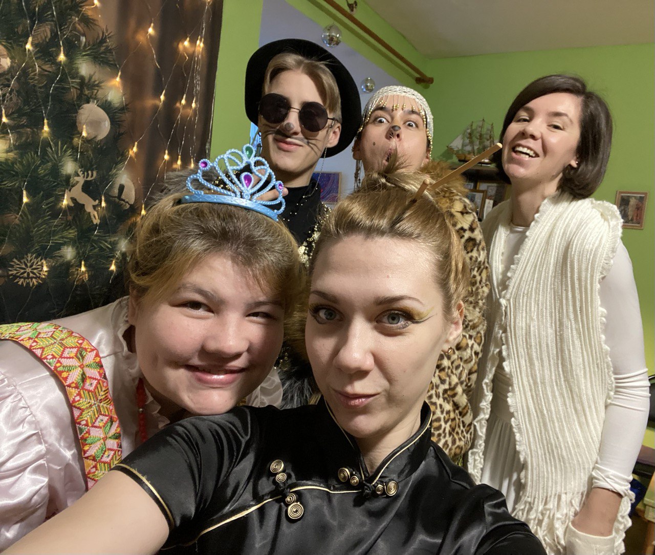 Кострома: новогодний маскарад