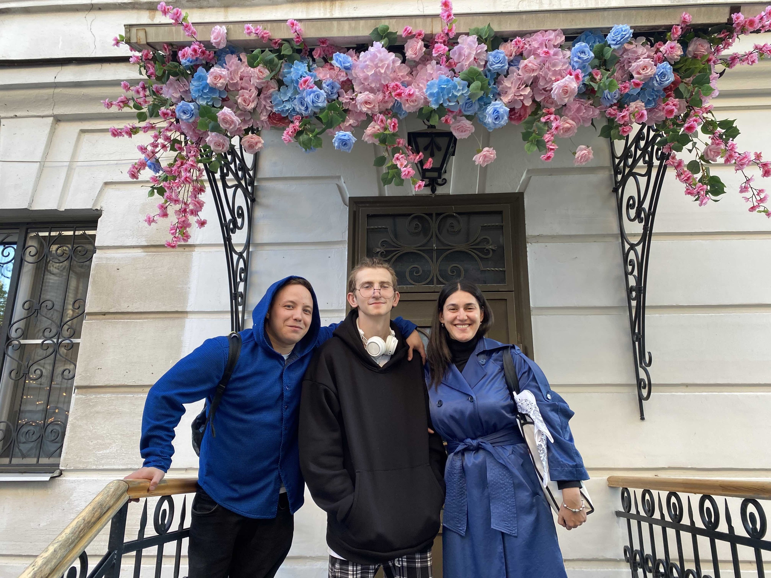 Кострома: Иван и Ларион